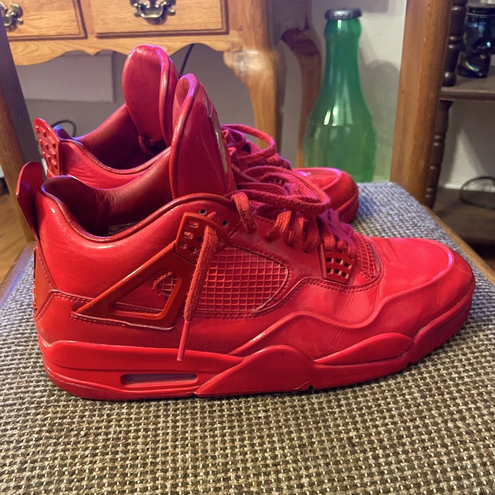 Air Jordan 4 11lab red